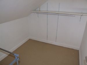 Walk in wardrobes - click for photo gallery